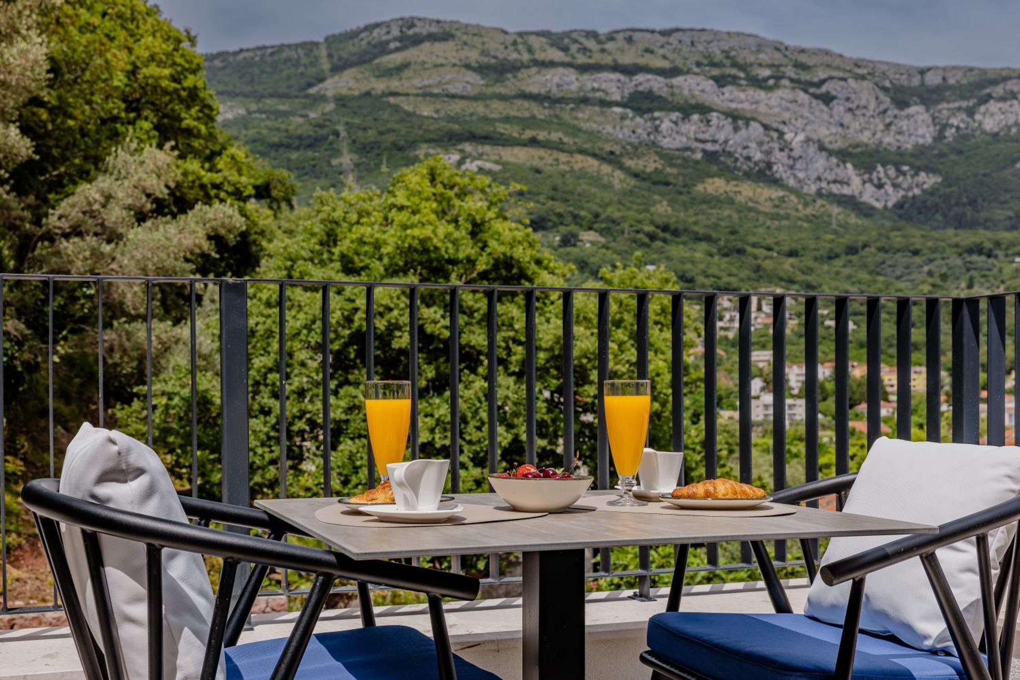 Hotel Aquilo Petrovac المظهر الخارجي الصورة