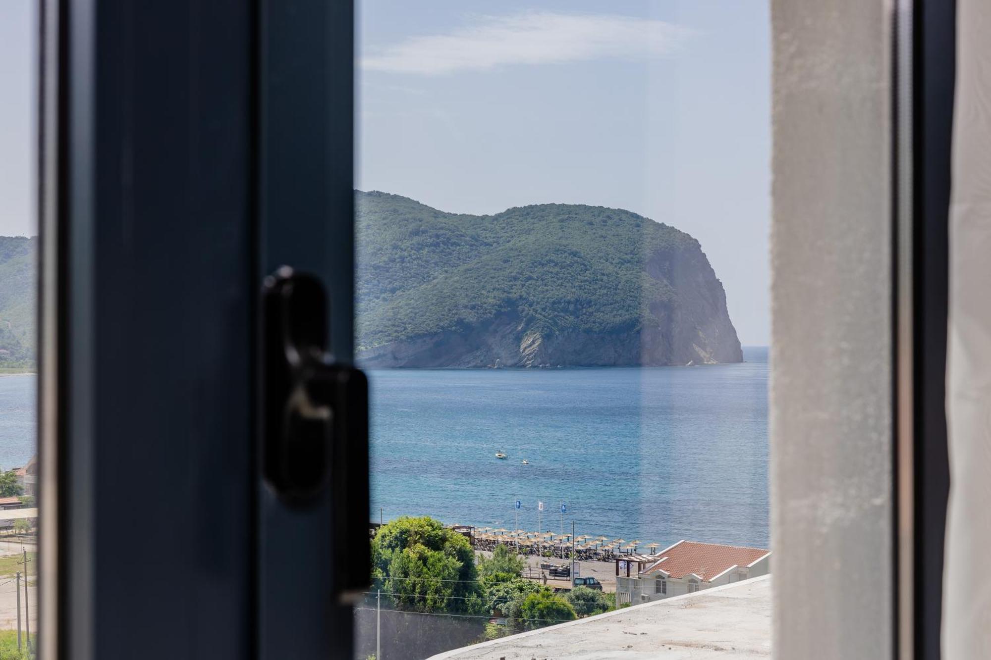 Hotel Aquilo Petrovac الغرفة الصورة