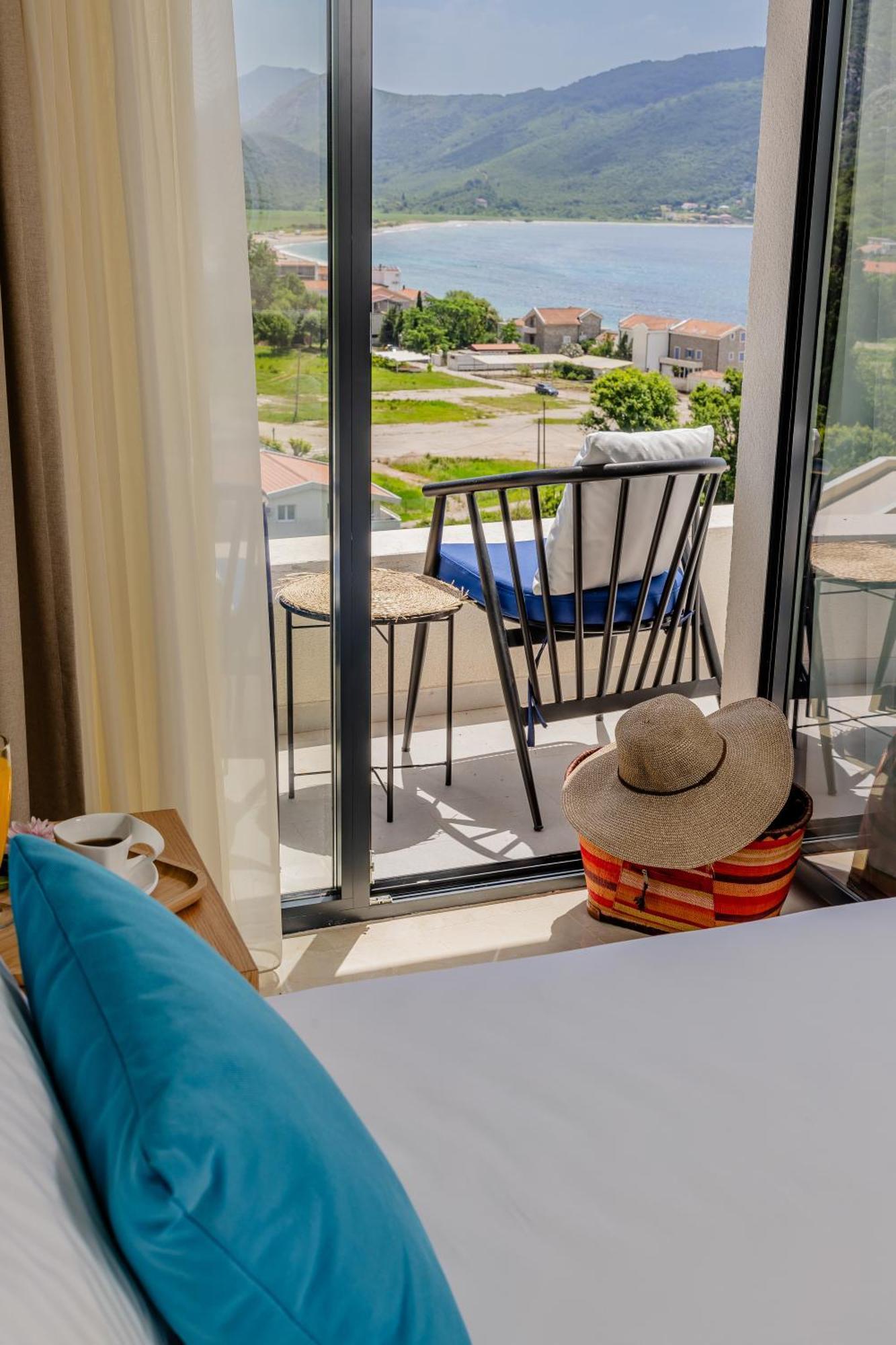 Hotel Aquilo Petrovac المظهر الخارجي الصورة