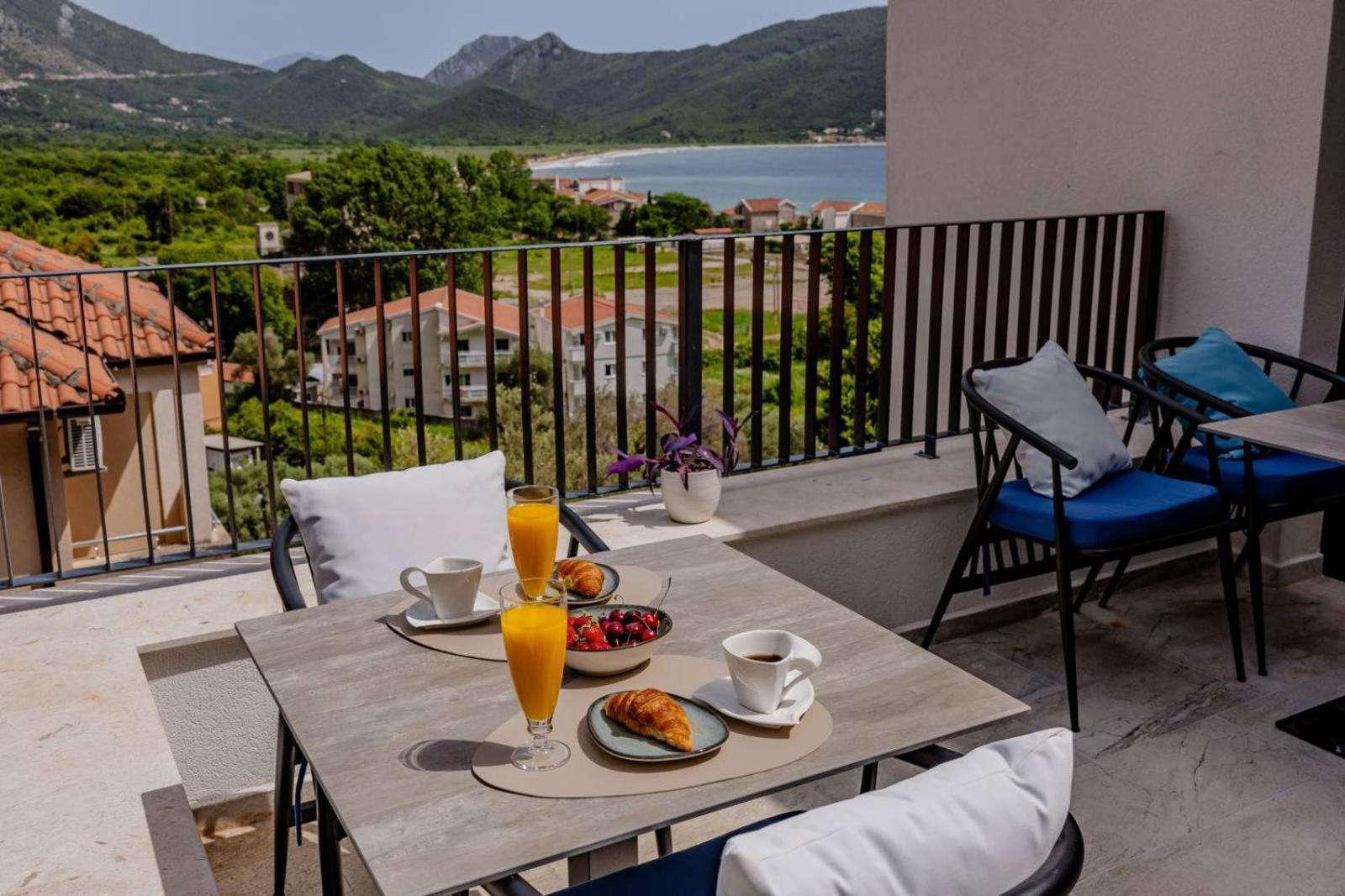 Hotel Aquilo Petrovac المظهر الخارجي الصورة